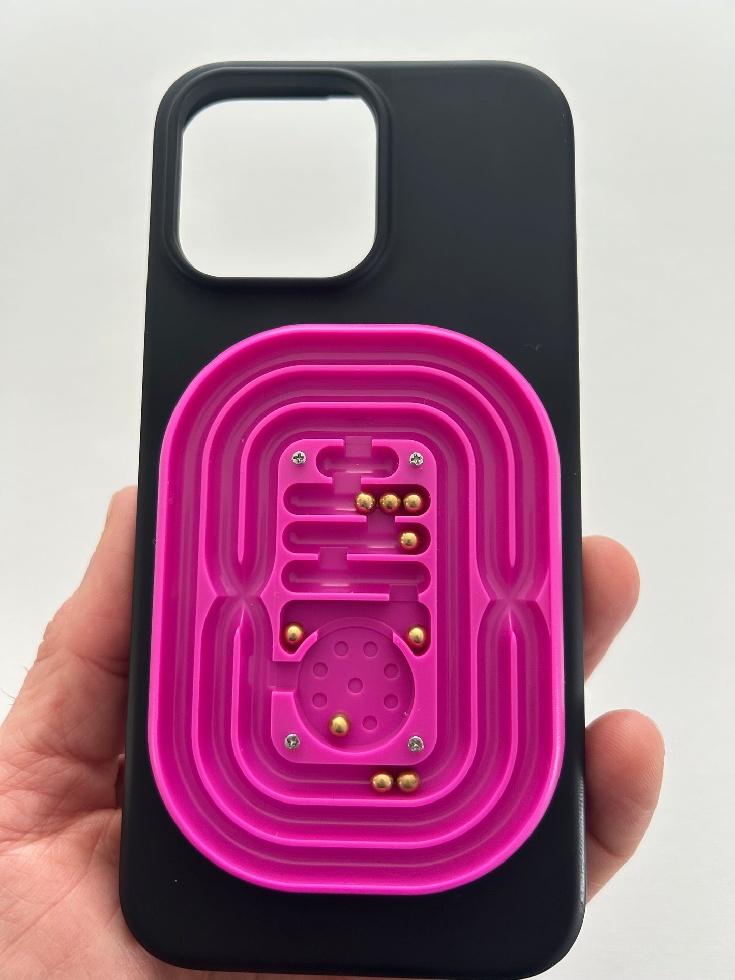 MAZE-O-RAMA Magnetic Phone Fidget -Fuchsia (purple)