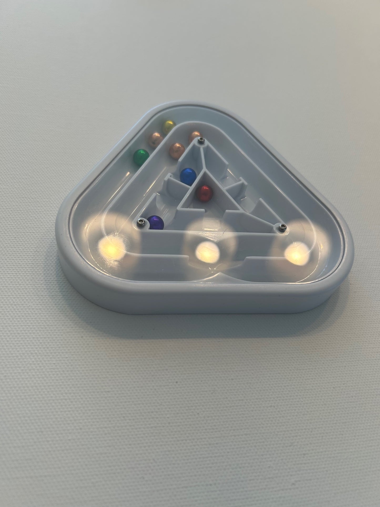 MAZE-O-RAMA Kinetic Fidget Maze - Snow White
